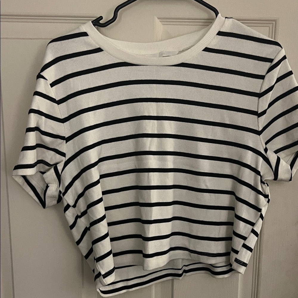 H&M Black and White Striped Short Sleeve Tee